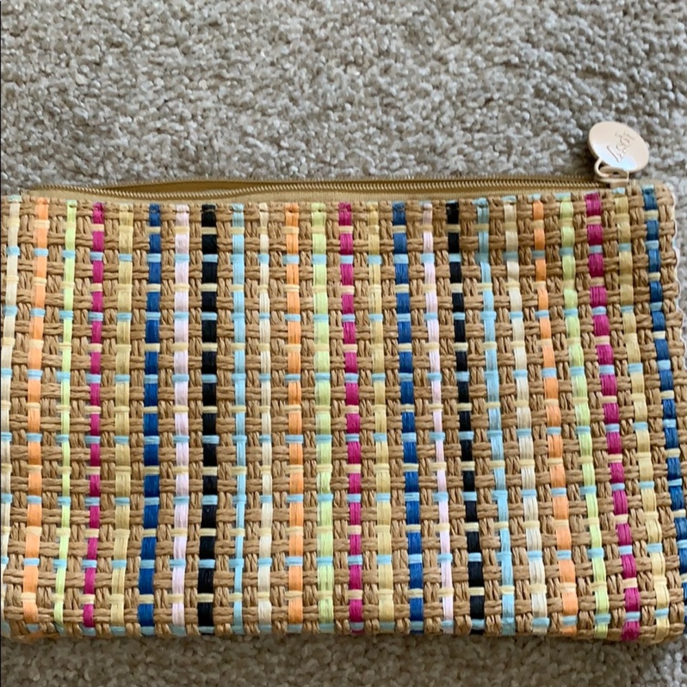 Cosmetic bag
